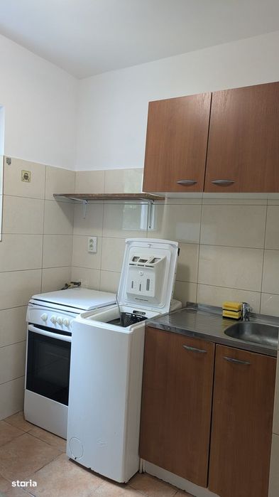 Inchiriez garsoniera, centru, langa Piata Mica!