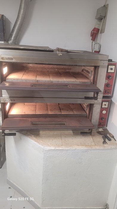 Cuptor pizza 380V cu vatra