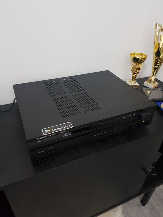 Amplifcator harman kardon