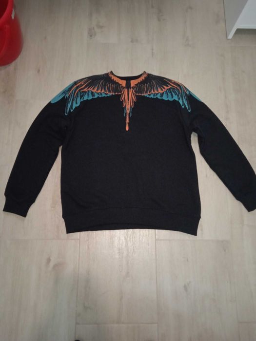 Pulover MARCELO BURLON nou sunați la Nr de telefon