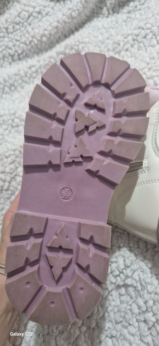 Bocancei fetita  imblaniti