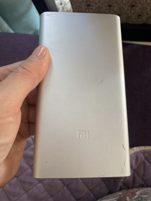 Продам power bank mi 10000
