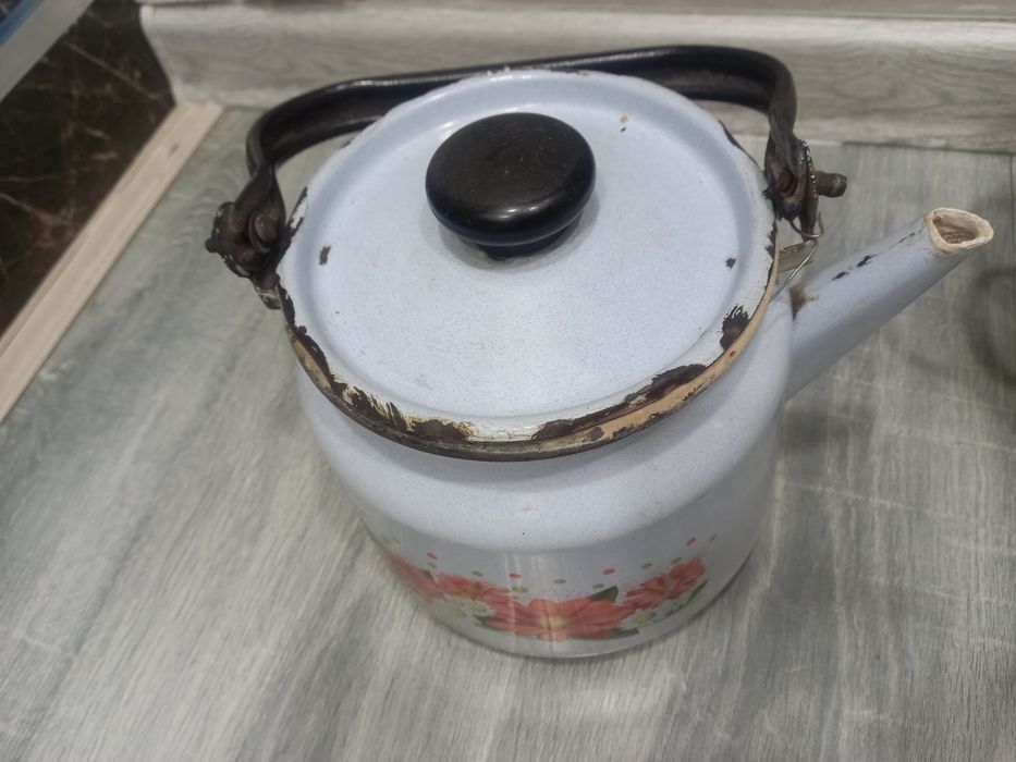 Чайник и кастрюля