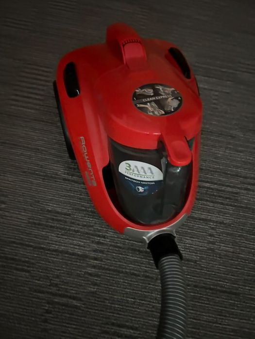 Продавам прахосмукачка