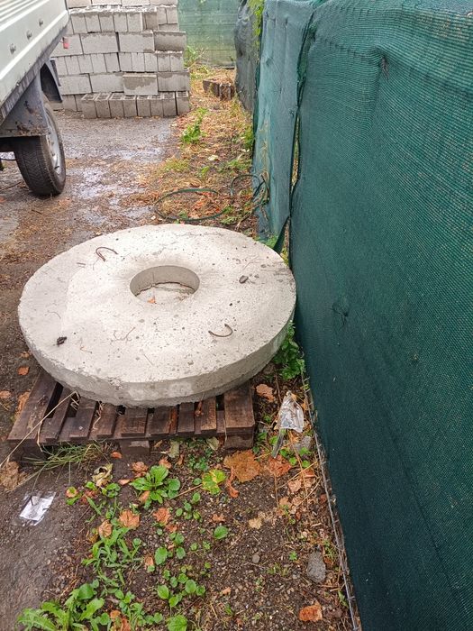 Vând prefabricate din beton