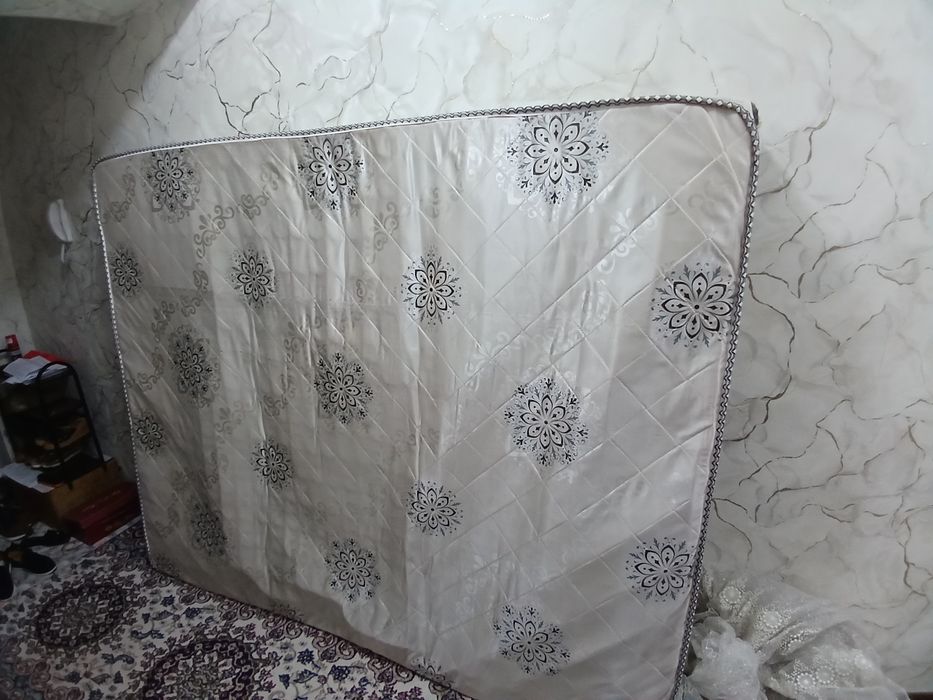 Матрас яхши холатда