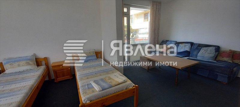 Явлена продава самостоятелна къща в идеален център на гр.Царево