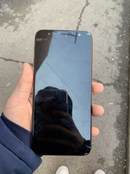 Продам samsung J4+