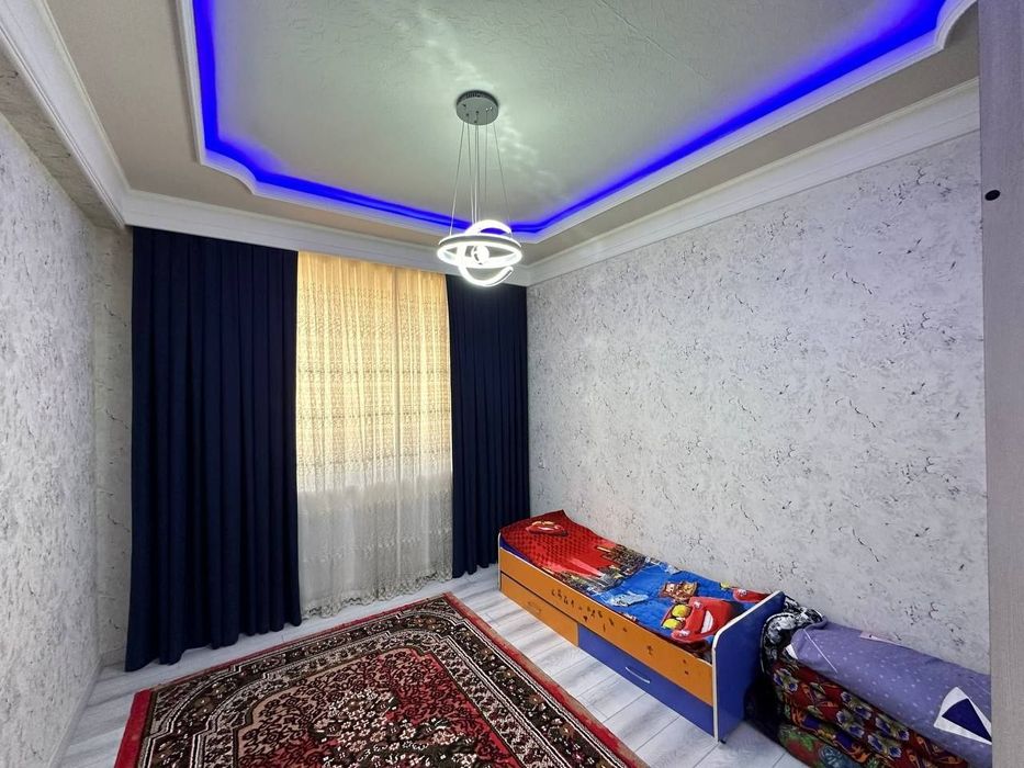 Uchaska sotiladi sergili tumani 2.5 sotix 6 xona