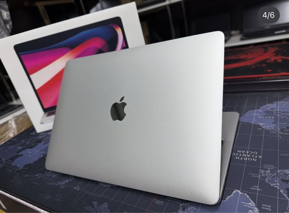 Apple Macbook Pro 13 M1