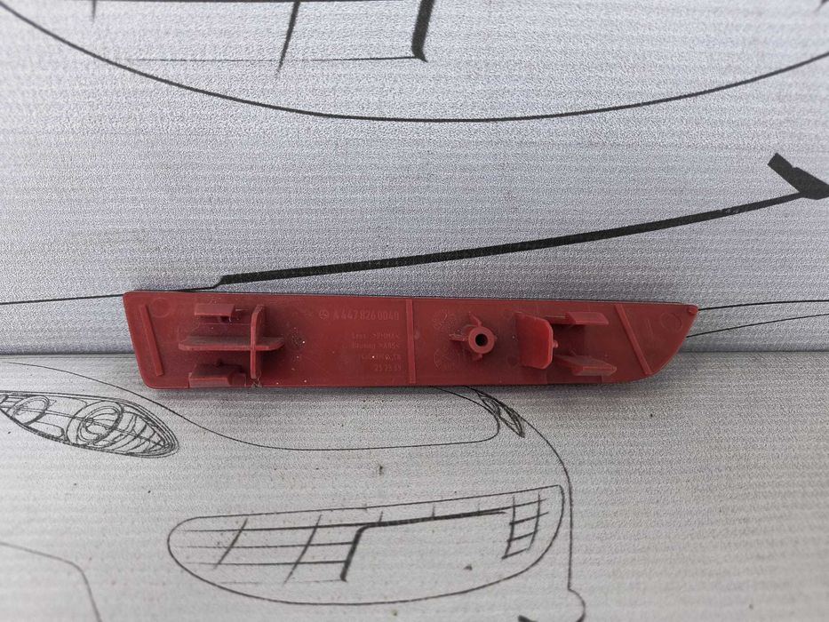 Stop / Catadioptru / Ochi de Pisică Bară Spate Stânga Mercedes-Benz Vito W447 2018 / 2014-2024 Cod OEM A4478260040 (5C2)