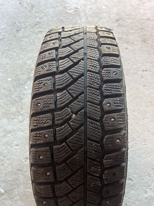 Продам шину зимнюю