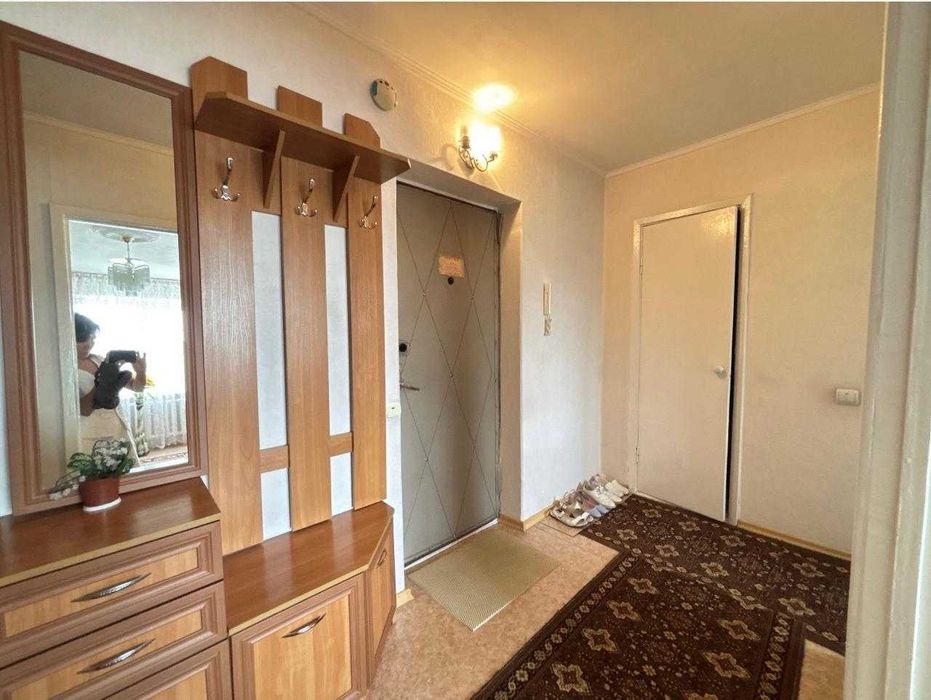 Продам квартиру 2 ком на Пирамиде