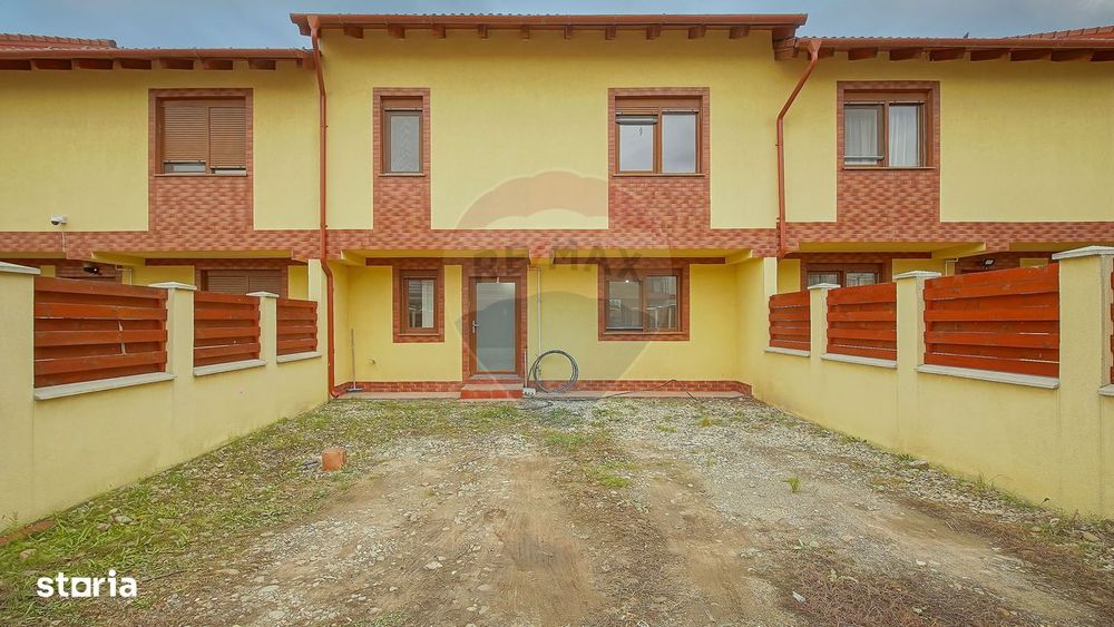 Comision 0 | Casă înșiruită de vânzare în Sânpetru