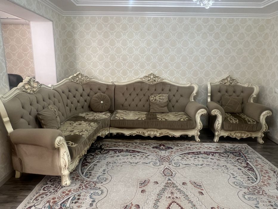 Угловой диван с креслом