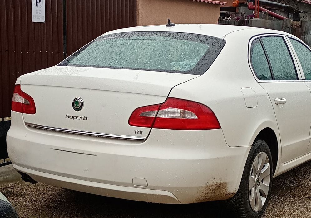Skoda superb 2012