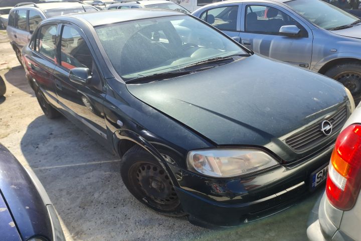 Grila stergatoare Opel Astra G