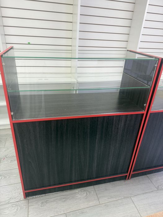 Продам витрины из качественного ЛДСП со стеклом