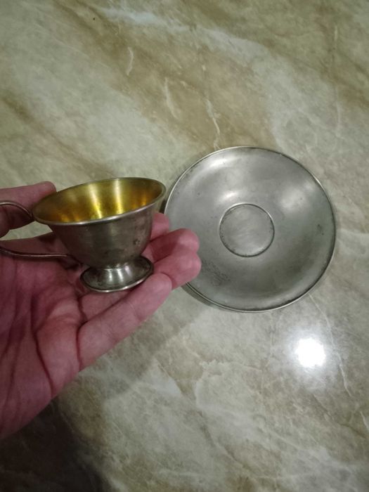 Продаю чашку с тарелкой