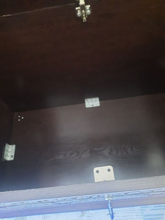 Sanduq sotiladi.  yangi