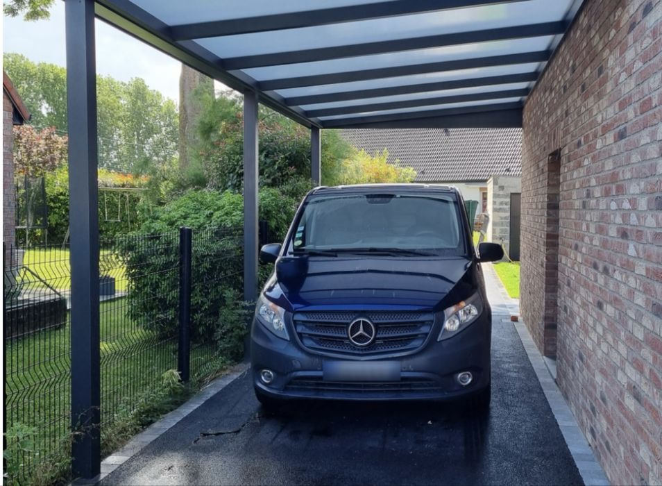 Vand Carport auto