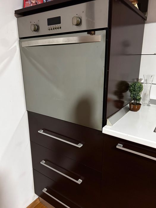 Bucătărie complet utilată