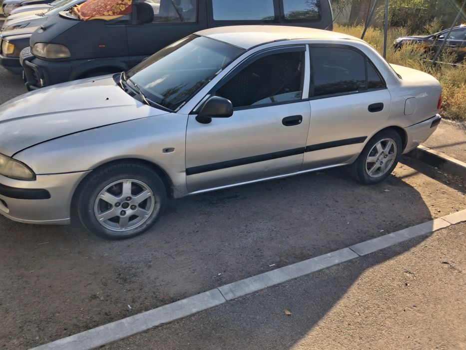 Mitsubishi haryzma