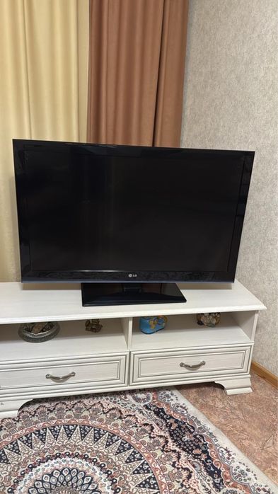 Продам телевизор