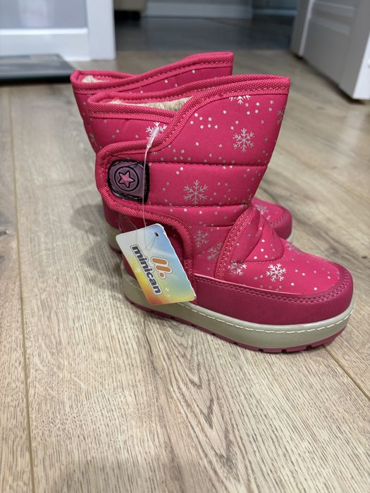 Зимние сапоги на девочку