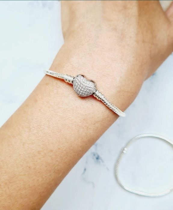 Сребърни дамски гривни Pandora