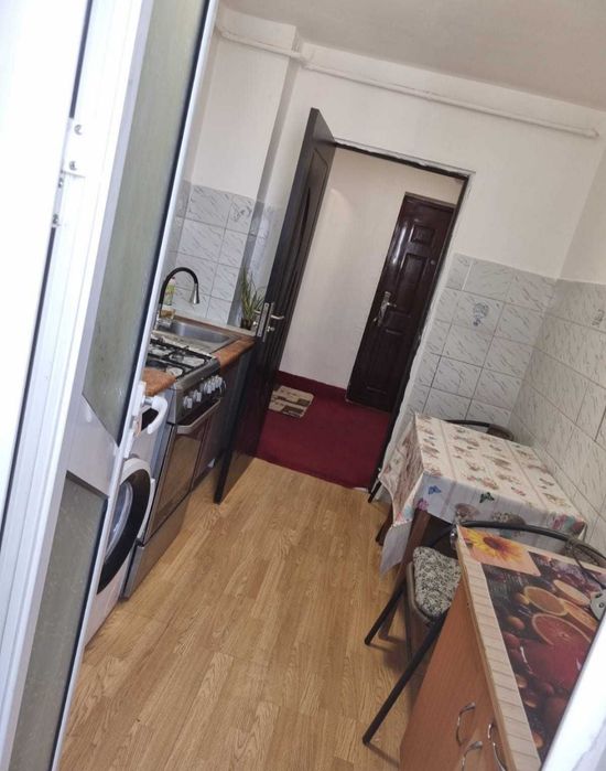 Vand apartament 2 camere Gara Slobozia