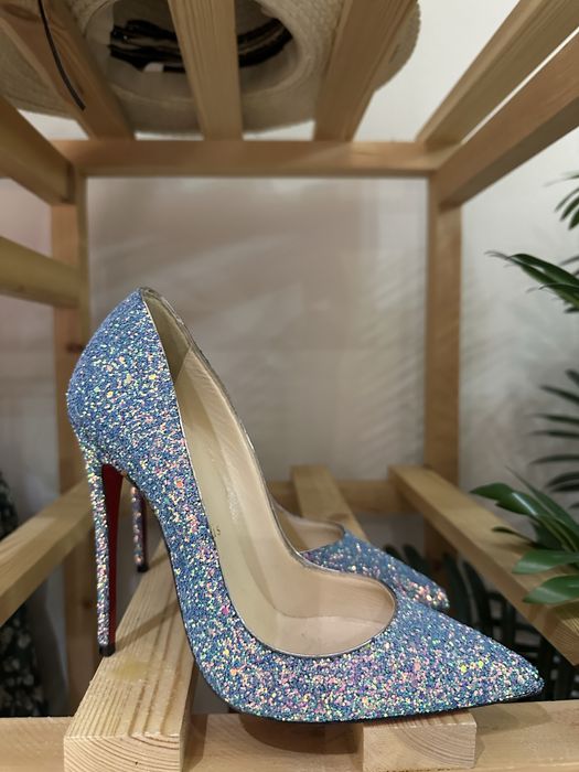 Продам туфли Лабутены ( оригинал)