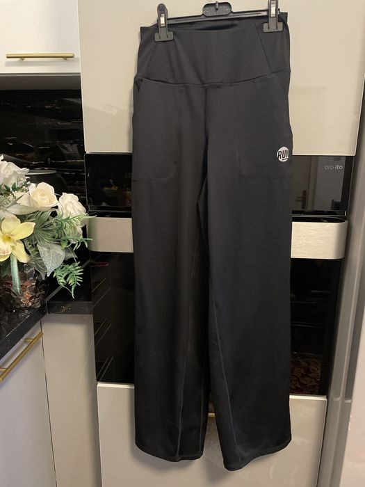Colanti Zara / pantaloni blug / pantaloni evazati sport