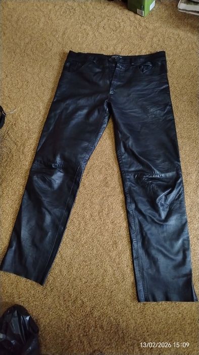 Кожени панталони