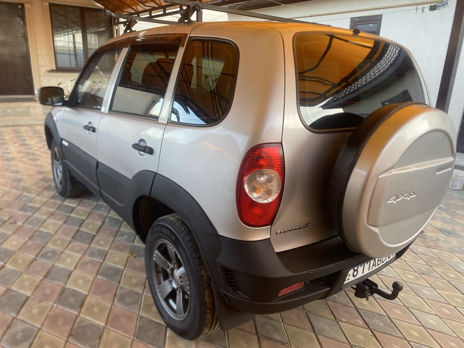 шевроле нива 2012 года