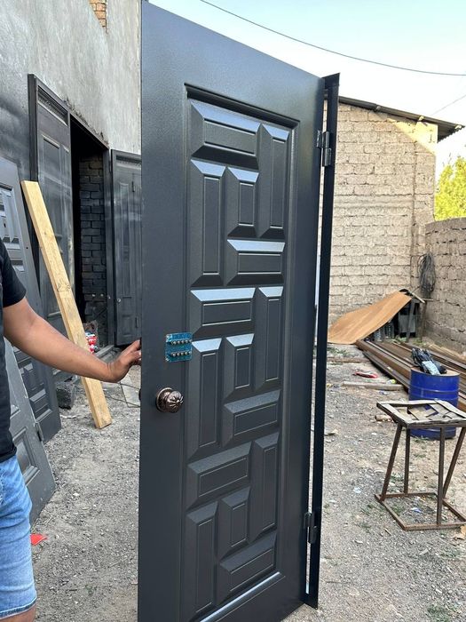 Sifatli temir eshiklar