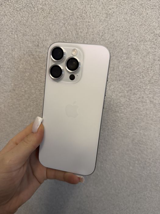 Продай айфон 16 про 128. 128 помяти