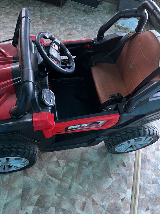 Продам детскую машинку