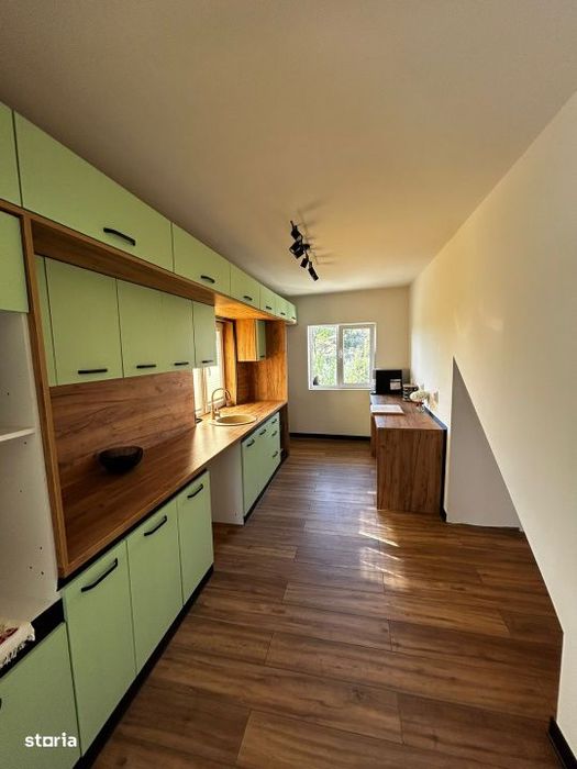 Casa D+P+M 7 camere, 313 mp utili,962 mp teren, Zona Ocolis