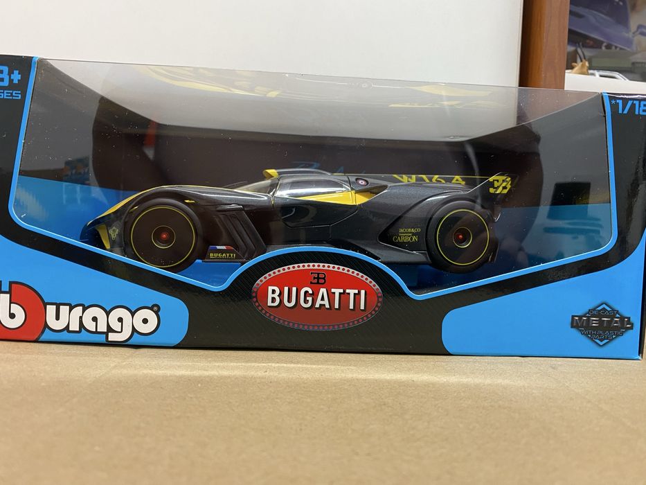 BBURAGO BUGATTI BOLIDE  w16.4 2020 machetă auto scara 1:18