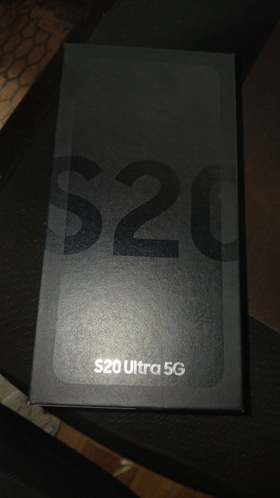 Самсунг s 20 Ultra  новый почти не пользовались