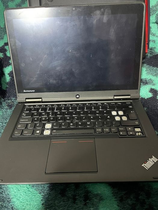 Lot laptopuri diferite probleme