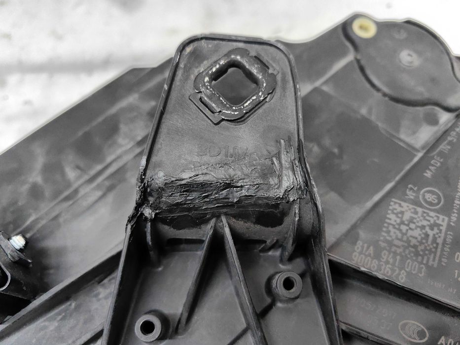 Оригинален фар Ауди Кю2  Audi q2