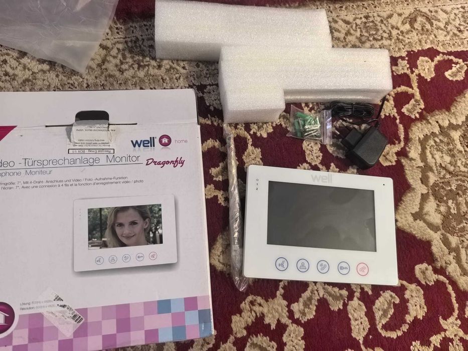 Monitor videointerfon cu afisaj de 7functie de inregistrare foto/video