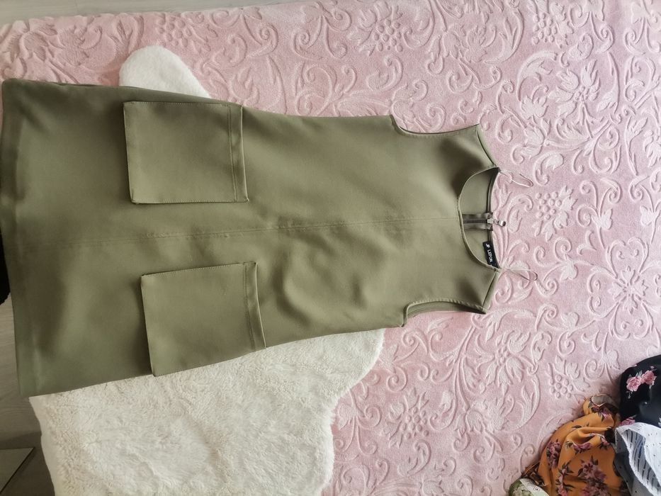 Елегантна дамска рокля