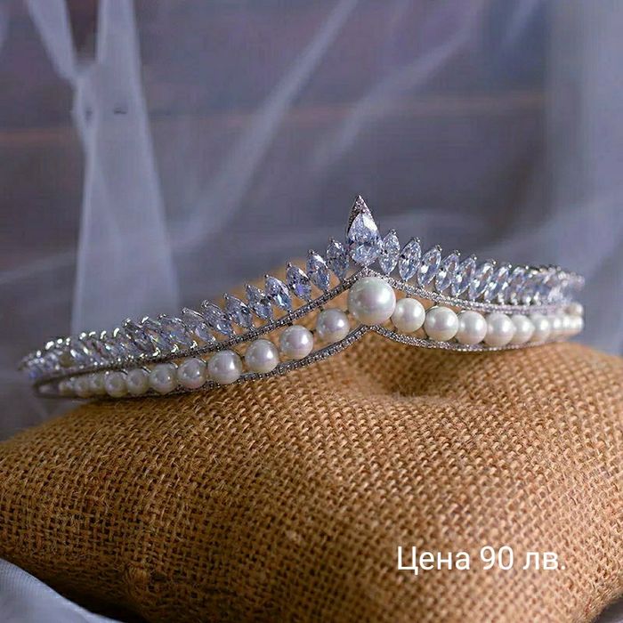 Корона, тиара, диадема, бижута за парти, бал и сватба