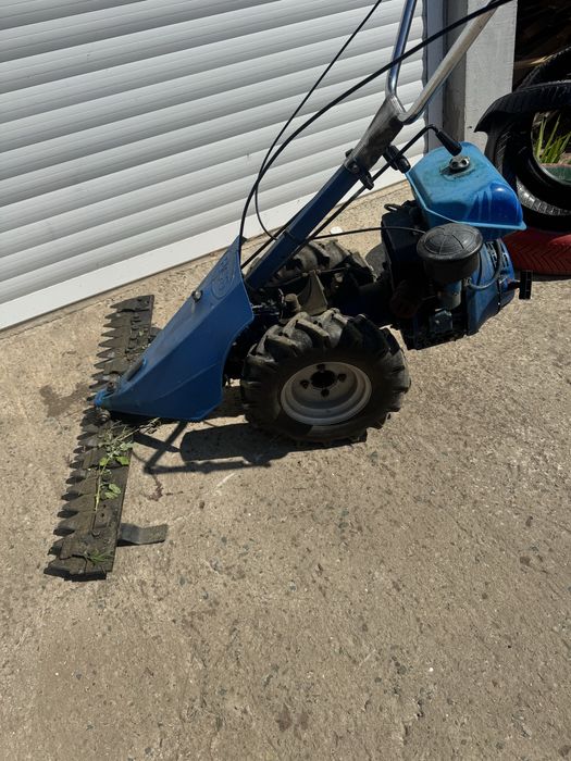 Vand motocositoare bcs pe benzina motor 7 cp