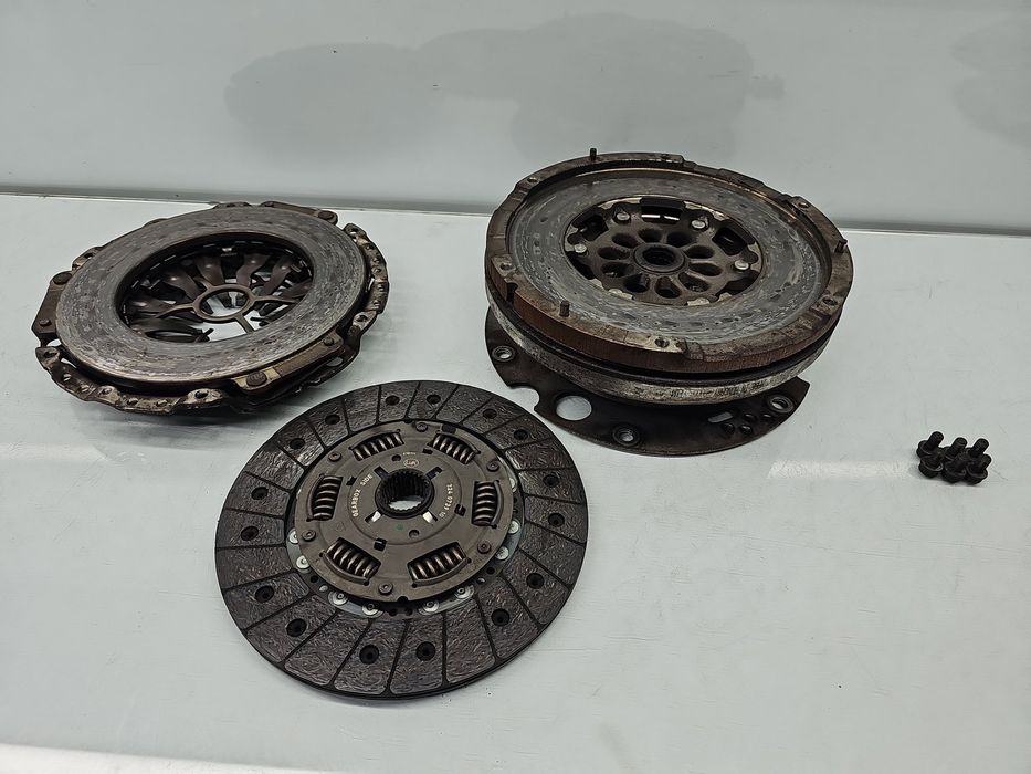 Kit ambreiaj volanta masa dubla AUDI A6 (4G2, C7) [Fabr 2012-2017] 2.0