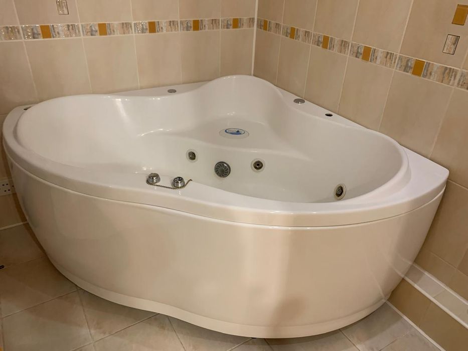 Продается джакузи состояние хорошее