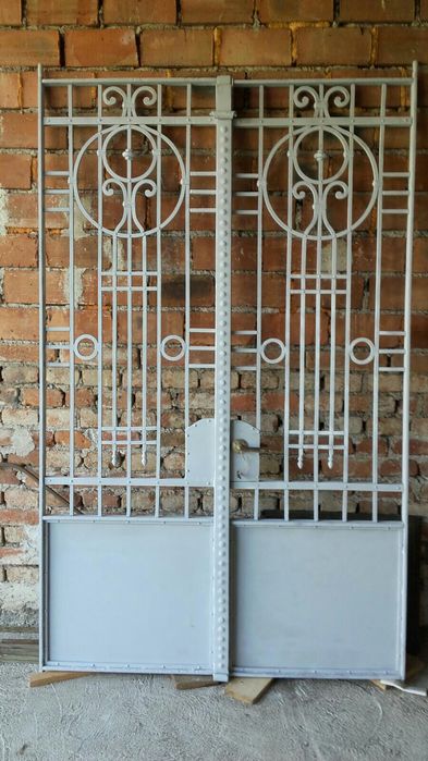 Врата от ковано желязо